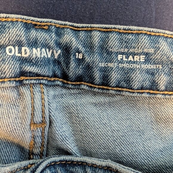 Old Navy Light Wash Higher High-Rise Flare Leg Raw Hem Frayed Jeans | Size 18 - Picture 3 of 11